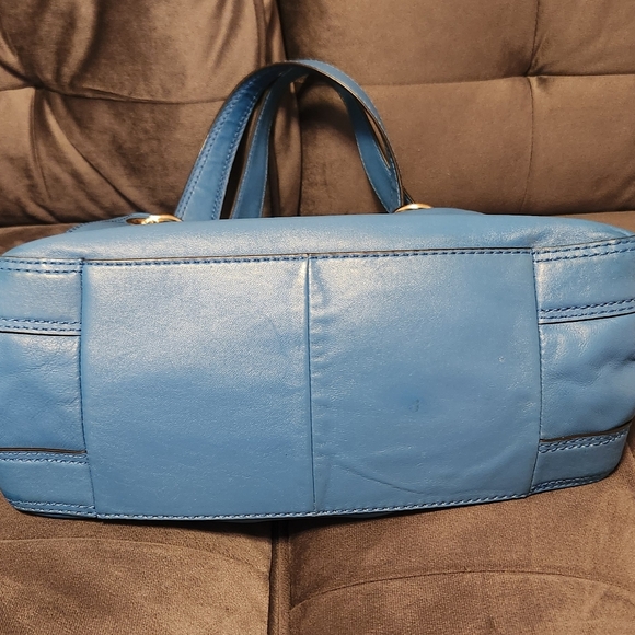 Michael Kors NWOT Blue Shoulder Bag and Wallet - Picture 9 of 13